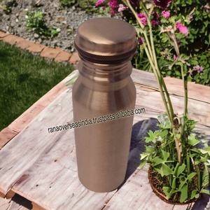 La mejor venta al por mayor Mini botella de agua de cobre puro con beneficios de salud ayurvédicos Muestra gratis para viajes Oficina Hogar y regalos - Product Image 4