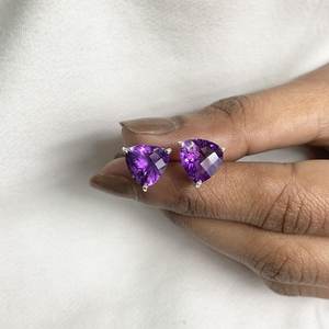 Boucles d'oreilles en améthyste naturelle, argent sterling, coupe trilliant, pierre de naissance de février, bijoux élégants, cadeau pour femmes - Product Image 6