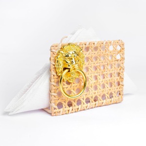 Porte-serviettes en jute avec poignée en forme de tête de tigre pour une décoration de table élégante, salle à manger, cuisine et accessoire de décoration intérieure en provenance d'Inde - Product Image 1