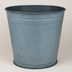 Maceta galvanizada de lujo elaborada con acabado rústico decorativo, perfecta para el jardín al aire libre y el estilo del hogar de temporada - Product Image 6