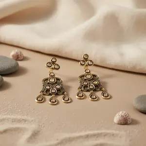 Pendientes Colgantes de Oro de 18K con Forma de Lágrima, con Diamantes y Perlas, Estilo Vintage, con Patrón de Bola, para Boda - Product Image 2