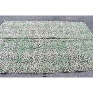 พรมตุรกีวินเทจ ขนาดใหญ่ 5.6x8.9 ฟุต พรมขนสัตว์สีเขียวเทา - Product Image 3