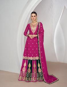 Último diseñador Chinon Seda Bordado Secuencia Trabajo Lehenga Traje por Fab Zone - Product Image 3