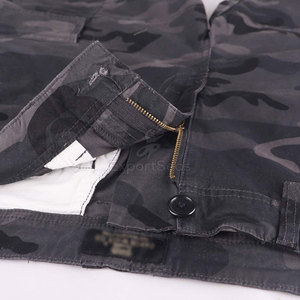 Shorts cargo conçus pour les activités de plein air avec rangement fonctionnel, shorts cargo à coupe décontractée avec un matériau robuste - Product Image 6