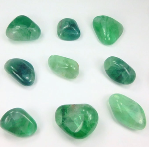 หินอัญมณีขัดเงาสีเขียว2023ขายดีที่สุดหินคริสตัลฟลูออไรต์อัญมณีแก้วมีปริมาณมาก - Product Image 4