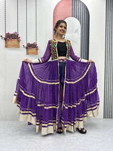 Gran oferta elegante traje de Lehenga Choli de algodón hecho a mano con hermoso bordado para fiesta y boda disponible para la venta - Product Image 5