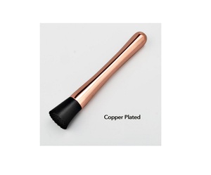 Herramienta de colador de barra esencial Muddler chapada en oro con construcción de acero inoxidable - Product Image 2