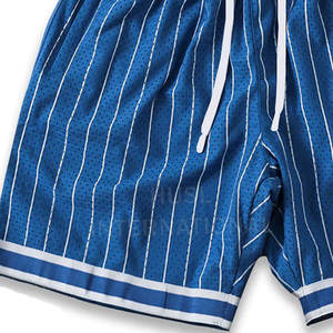 Short de basket-ball noir d'été personnalisé de haute qualité pour hommes maille double couche avec impression numérique à motif solide - Product Image 6