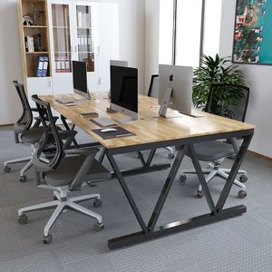 Table en bois de caoutchouc à 4 places de style industriel SFVC006 avec pieds en fer en forme de V, haute qualité, avec sièges confortables - Product Image 2
