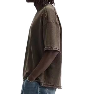 Camisetas al por mayor 100% algodón con efecto desgastado para hombre, de buena calidad, corte regular, ajuste slim, antiarrugas, lisas, personalizables para verano. - Product Image 3