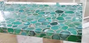 Table de luxe en agate polie artisanale – Motif religieux et floral pour la décoration intérieure – Table en résine d'agate - Product Image 2