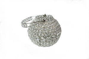 Bougeoir votif intérieur en métal doré plaqué or Ornement de Noël pour la décoration de la maison pour la chambre à coucher ou le hall - Product Image 4