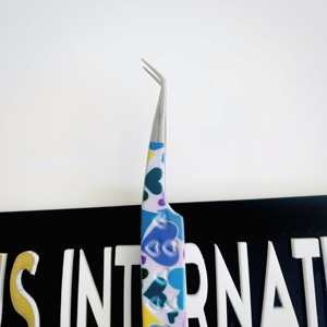 แหนบขนตาปลอมทำจากสเตนเลสแบบยั่งยืนพร้อมปลายแหลมปลายแหลมอุปกรณ์ต่อขนตาเพิ่มวอลลุ่มพิมพ์ลายผีเสื้อโลโก้ได้ตามต้องการ - Product Image 5