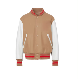 Veste Letterman en laine personnalisée pour hommes en cuir véritable de style universitaire en noir avec logos brodés de couleur rouge étiquettes patchs - Product Image 4