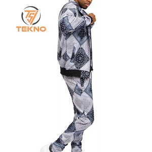 Chándal de sublimación para hombre con gráficos resistentes a la decoloración, tela transpirable y costuras duraderas para gimnasio o deportes al aire libre - Product Image 3