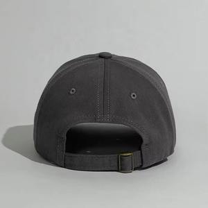 Casquette de style sportif Oxford avec logo personnalisé, style streetwear, casquette ajustable en PU pour hommes et femmes, fabricant de casquettes promotionnelles en gros - Product Image 2