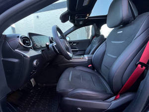 รถยนต์เมอร์เซเดส-เบนซ์ ซี-คลาส เอเอ็มจี ซี 43 ปี 2024 สภาพดี ใช้งานน้อย - Product Image 2