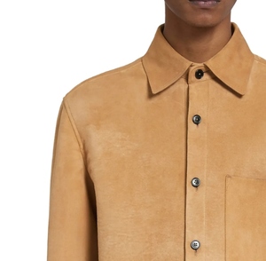 Camisas de cuero PU de alta calidad para hombre, logotipo personalizado, Boxy Fit, ropa de calle informal a la moda, chaqueta abotonada de manga corta con cuello levantado - Product Image 5