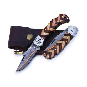 Couteau de poche pliant de survie en acier Damas fait main, vente en gros, OEM, manche élégant, lame tranchante, étui en cuir pour l'extérieur - Product Image 5