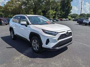 SUV XLE FWD 2024 Usado con Asientos de Cuero, Llantas R18, Control de Crucero Adaptativo, Interior Claro - Product Image 2