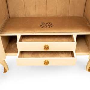 Armoire de style français luxueuse en crème avec des sculptures élégantes en feuille d'or et des motifs floraux peints à la main pour la décoration de chambre de palais - Product Image 3