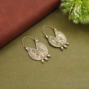 Pendientes de Máscara Tribal de Latón al por Mayor, Pendientes Étnicos Colgantes Chapados en Plata Antigua para Mujer, Joyería de Moda Hecha a Mano OEM - Product Image 3