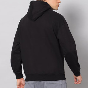 Sudadera con Capucha Negra para Hombre, con Logotipo Personalizado, Corte Regular, Felpa de Algodón, Estilo Casual para Otoño - Product Image 3