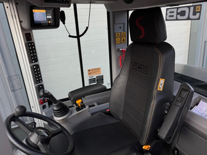 Chargeuse sur pneus diesel JCB 419S avec transmission Powershift, chargeuse sur pneus pour la manutention des matériaux, chargeuse robuste pour l'agriculture et la construction - Product Image 5