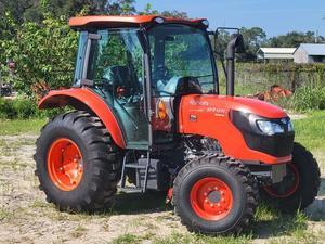 Tractor Kubota M4-071 de 15 HP con Tracción en las 4 Ruedas y Transmisión por Engranajes, 100% de Rendimiento, Diseñado para Terrenos Difíciles y Largas Jornadas en Campos Agrícolas - Product Image 6