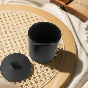 Grandes bougies parfumées rondes en cire de soja noires avec poignée en cuir, vente en gros d'usine, bougies de mariage, couleurs personnalisables - Product Image 5