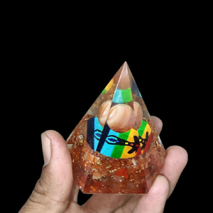 Pirámide de cristal de orgonita de cornalina roja Estilo Chakra Patrón caído Generador de energía Piedra preciosa Curación Tipo de ágata Pirámides de organita - Product Image 1