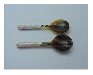 Sustainable Quality Natural Horn Salad Server set Of 2 pcs with <b>MOP</b> <b>Handle</b> Personalized Salad Serve And Mixing Kitchenware Tools - Product Image 2