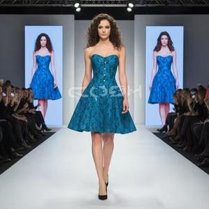 Robe bustier en satin noir avec baleines en acier, décolleté cœur, et corset en dentelle bleue, mini-robe de soirée - Product Image 4