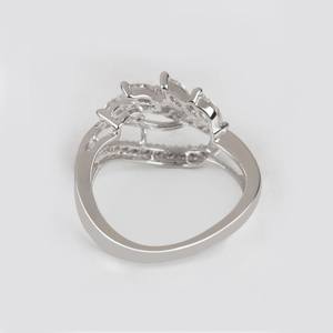 Anillo de Boda con Diamante Cultivado en Laboratorio en EE. UU., Diseño de Hoja Marquise, Oro Sólido de 14K, Joyería Nupcial Inspirada en la Naturaleza - Product Image 4