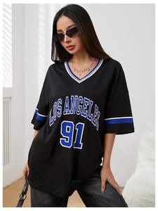 เสื้อเจอร์ซีย์อินเทรนด์เสื้อยืดขนาดใหญ่สำหรับทุกเพศกราฟิกคอวีย้อนยุคระบายอากาศลำลองพิมพ์ซับลิเมชัน Y2K ฟุตบอล - Product Image 4