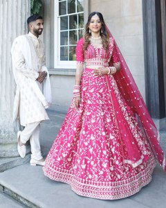 Élégant Luxueux 3.60 Mètre Flair Belle Malai Satin Soie Lehenga Choli avec Filet Dupatta pour Adultes Toute Occasion - Product Image 3