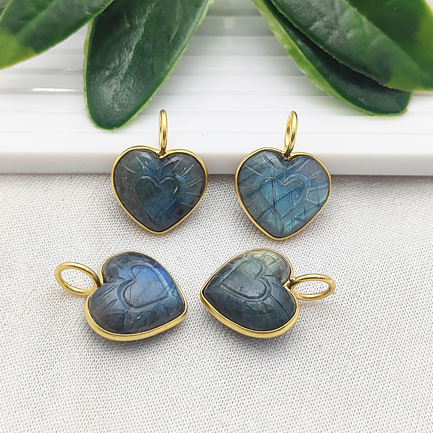 ลาบราดอไลท์