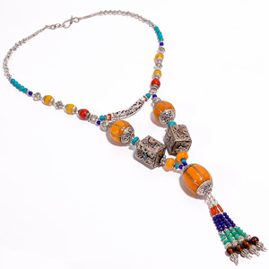 Collar Clásico Tibetano de Plata para Compromiso, Boda o Aniversario con Gemas de Coral y Turquesa - Product Image 1