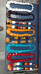 Collier en résine fait main bijoux de mode collier en résine au look tendance avec personnalisation au look attrayant Wending - Product Image 3