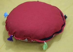 Funda de cojín redonda hecha a mano vintage - Product Image 5