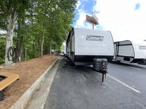 Nouvelle caravane de camping Keystone C-o-l-e-m-a-n 25R 2026 à vendre pour le camping et les voyages - Product Image 3