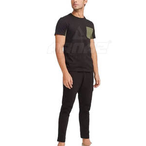 Survêtement d'été confortable pour hommes ensemble assorti avec tissu respirant été survêtement décontracté hommes deux pièces ensemble - Product Image 1