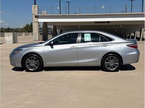 2017 Toyota Camry SE with Automatic Gearbox Leather Seats Rear <b>Camera</b> R17 Alloy Wheels - Product Image 5
