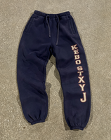 Celana Olahraga Unisex Bordir Custom Patch Model Kaki Lebar Bahan French Terry Longgar Pinggang Sedang Tersedia Layanan OEM