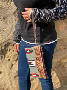 กระเป๋าคลัทช์หนังสไตล์ตะวันตก aztec สีน้ำตาลวินเทจกระเป๋าเครื่องมือหนังแท้ที่เป็นเอกลักษณ์ของ Aztec - Product Image 3