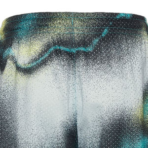 Pantalones cortos de baloncesto de playa y gimnasio de secado rápido para hombre Pantalones cortos para correr con logotipo personalizado diseñados para la comodidad y la transpirabilidad - Product Image 4