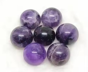 Sous-verres en pierre de gypse blanc rond poli de conception unique pour les détaillants et les fournisseurs de cadeaux disponibles à prix réduit - Product Image 1