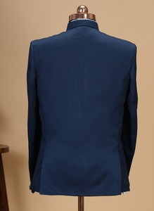 ชุดสูทผู้ชายสีเขียวมะกอกคุณภาพสูง ทรงเข้ารูปทันสมัย เหมาะสำหรับงานปาร์ตี้ งานอีเว้นท์ และการใช้งานทางธุรกิจ มีจำหน่ายในราคาที่แข่งขันได้ - Product Image 2