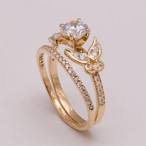 Elegante Anillo de Compromiso con Diseño de Mariposa en Oro Sólido de 18K con Diamantes de Laboratorio Certificados por IGI, Estilo Eternidad, Anillo de Boda Apilable a Juego - Product Image 1