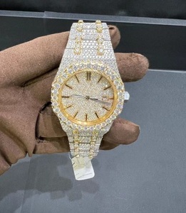 VVS1 YellowGold Moissanite Diamond Reloj automático de acero inoxidable de 42MM con busto completo Movimiento de ventana de esfera de cristal de cuarzo - Product Image 2